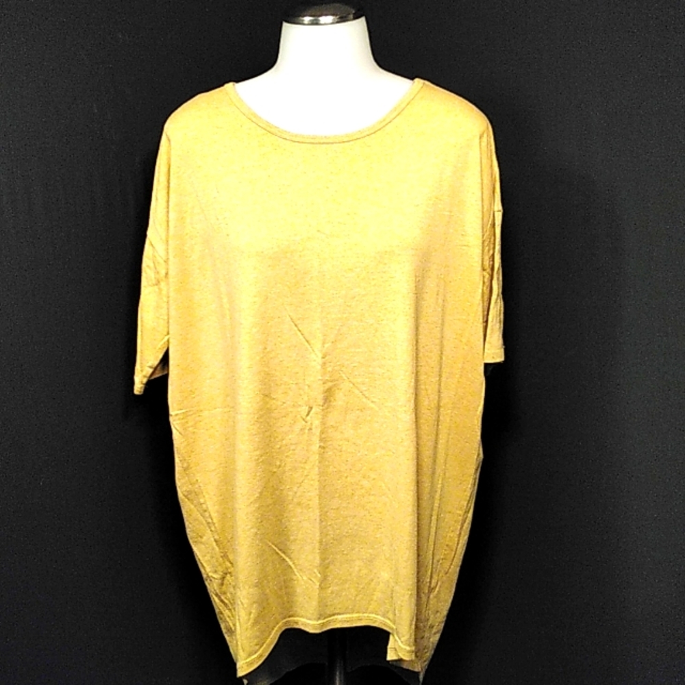 Lularoe tunic in pale yellow